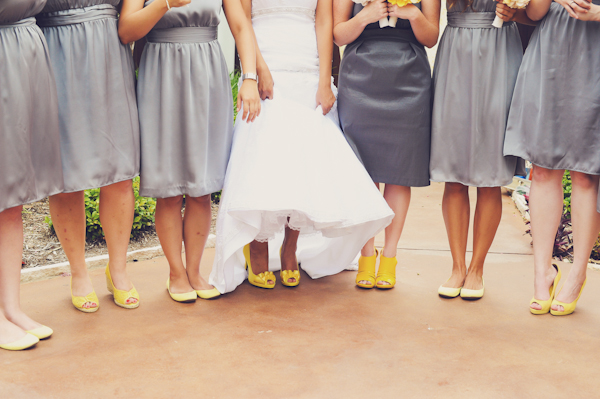 fun-filled-yellow-and-gray-wedding