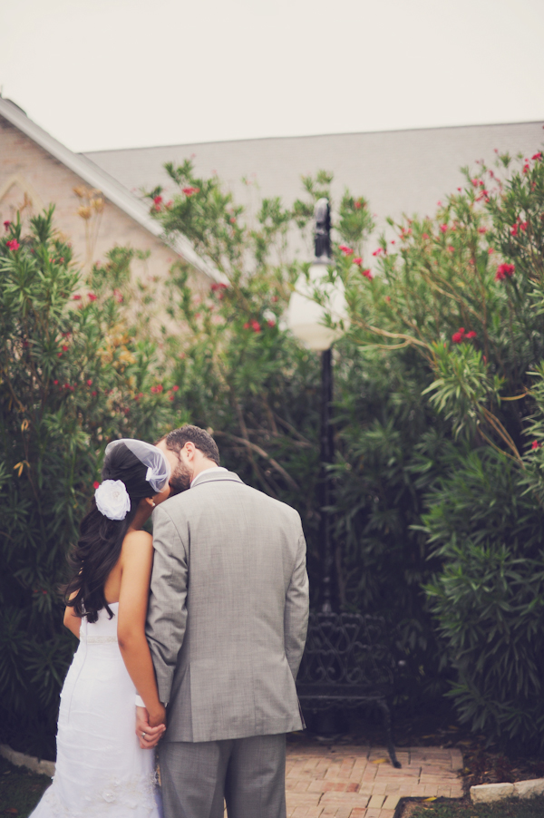 fun-filled-yellow-and-gray-wedding