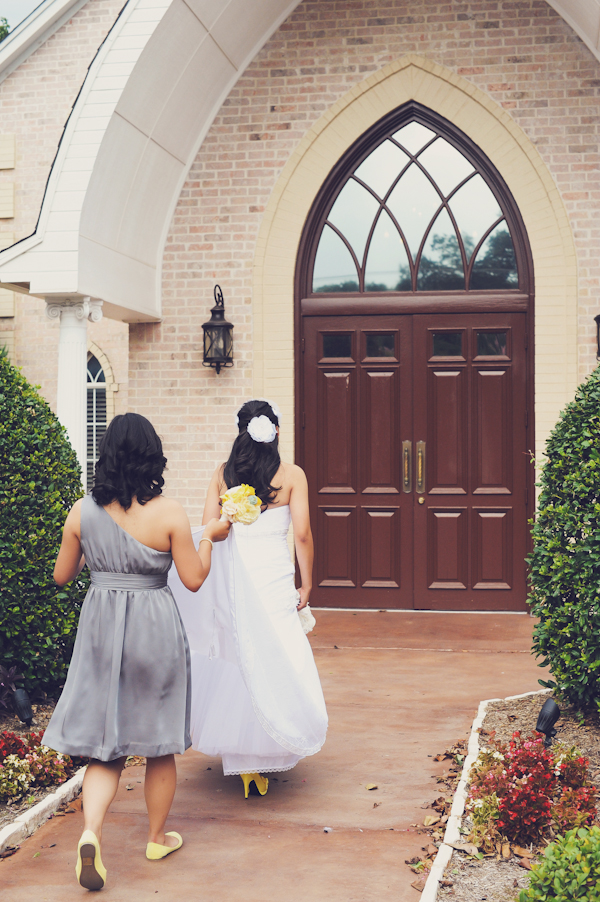 fun-filled-yellow-and-gray-wedding