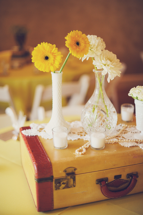 fun-filled-yellow-and-gray-wedding