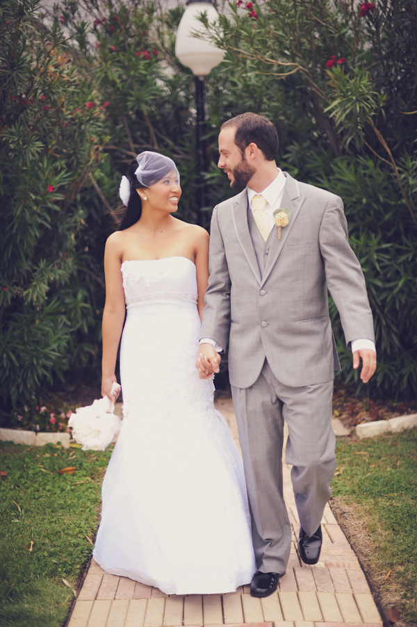 fun-filled-yellow-and-gray-wedding