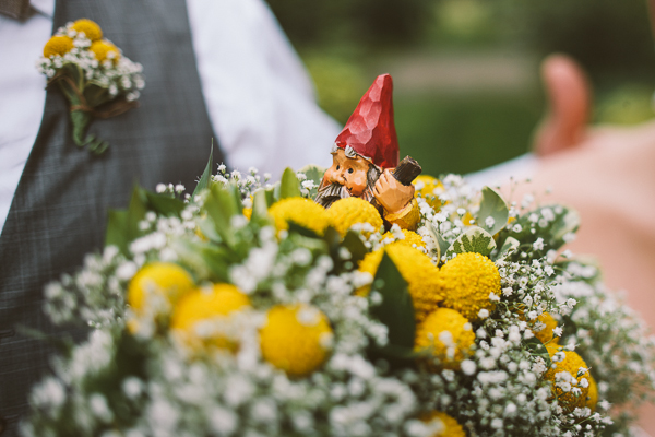 garden-gnome-inspired-wedding