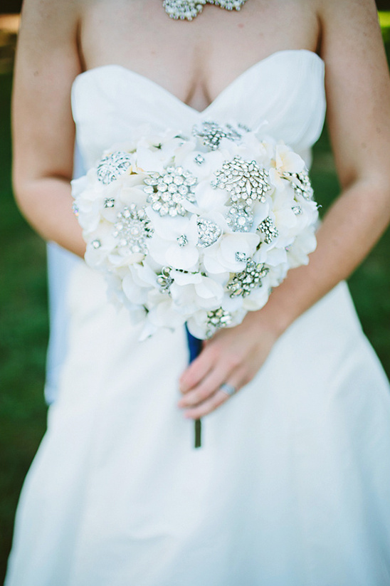 brooch wedding bouquet