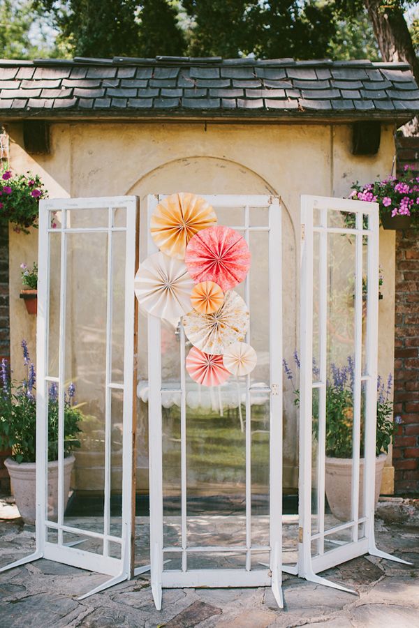 pink-and-peach-pinwheel-wedding
