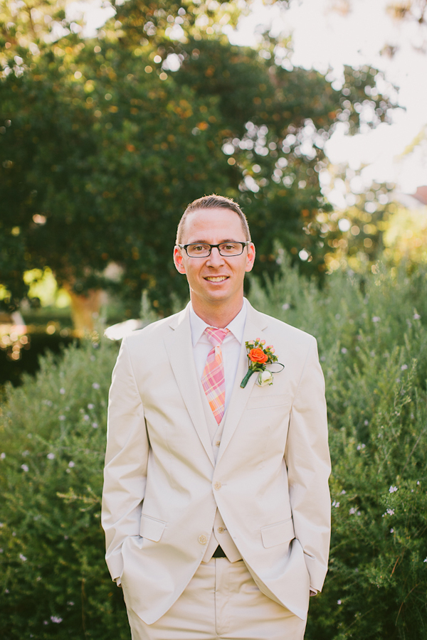 pink-and-peach-pinwheel-wedding