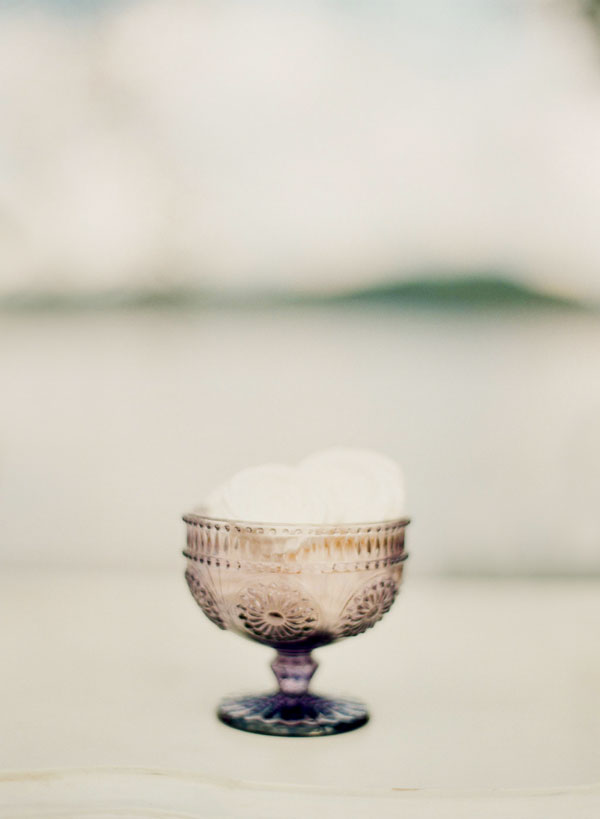 purple-gold-and-ivory-wedding-ideas