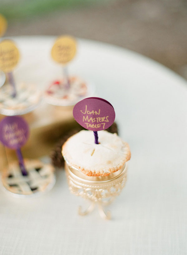 purple-gold-and-ivory-wedding-ideas