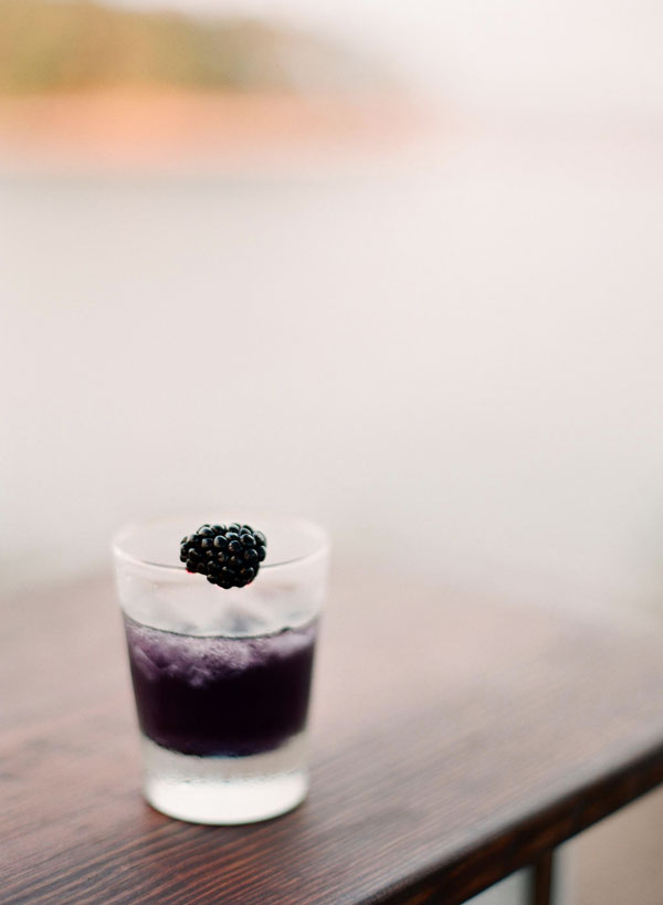 purple-gold-and-ivory-wedding-ideas