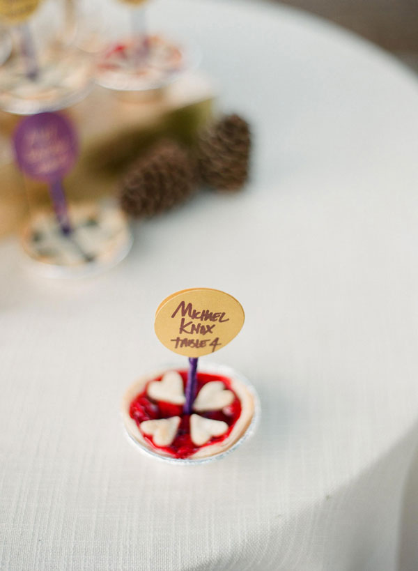 purple-gold-and-ivory-wedding-ideas
