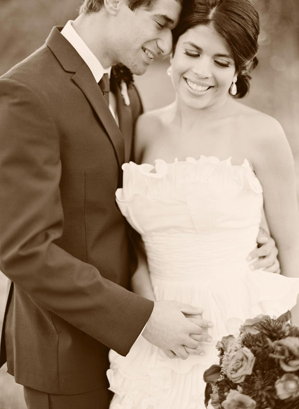 purple-gold-and-ivory-wedding-ideas