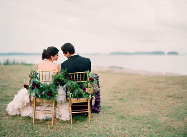 purple-gold-and-ivory-wedding-ideas