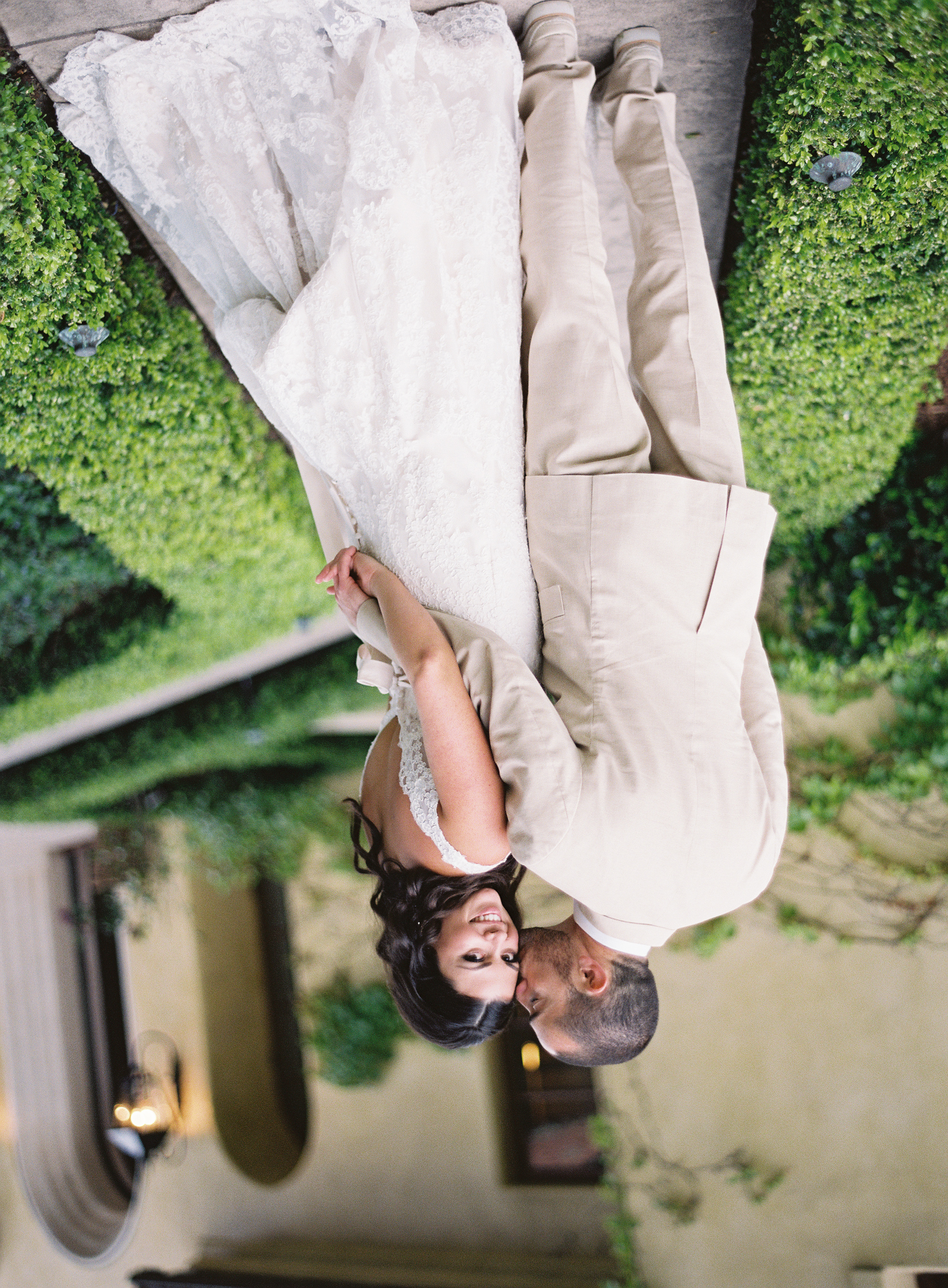 santa-barbara-vintage-yet-casual-wedding