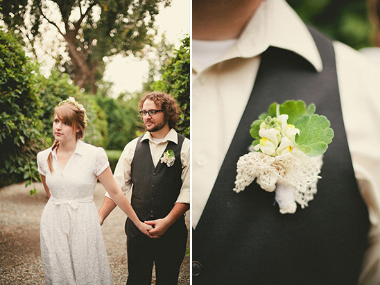 casual groom looks with handmade boutonniere