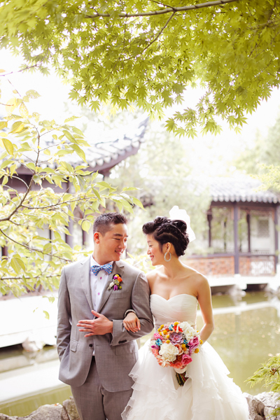 bright-and-colorful-wedding-at-snug