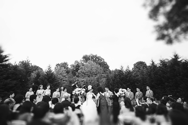 bright-and-colorful-wedding-at-snug