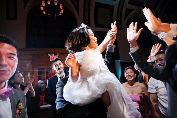 bright-and-colorful-wedding-at-snug