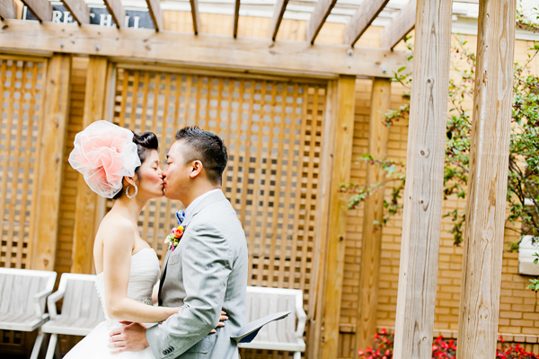 bright-and-colorful-wedding-at-snug