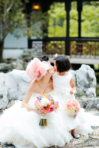 bright-and-colorful-wedding-at-snug