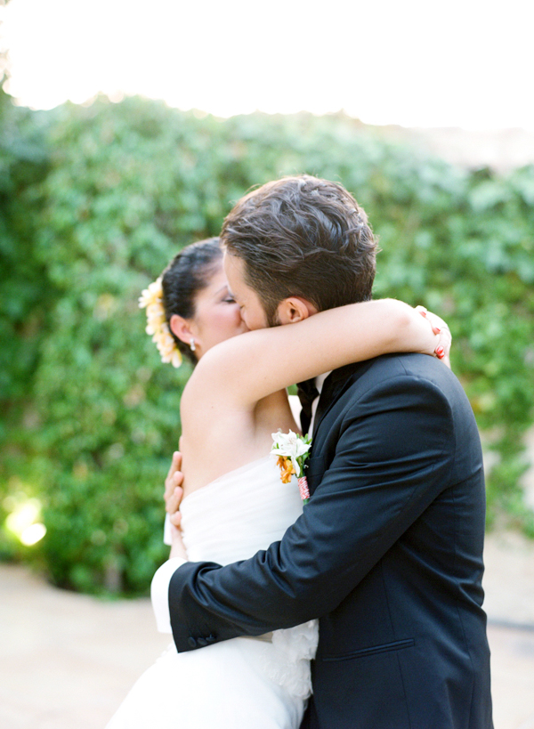 coral-and-yellow-beach-wedding