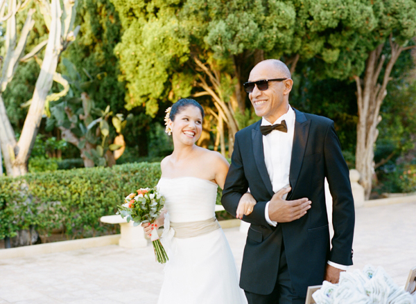 coral-and-yellow-beach-wedding