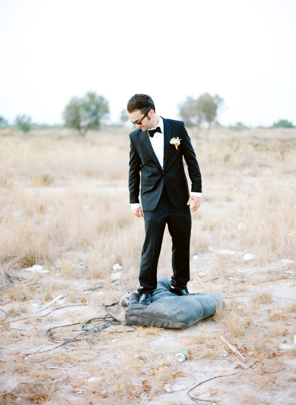 coral-and-yellow-beach-wedding