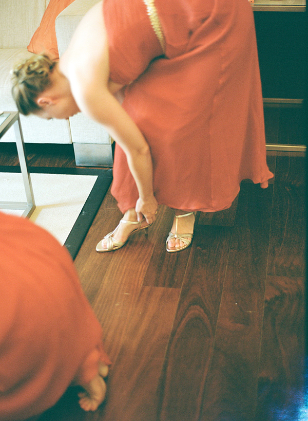 coral-and-yellow-beach-wedding