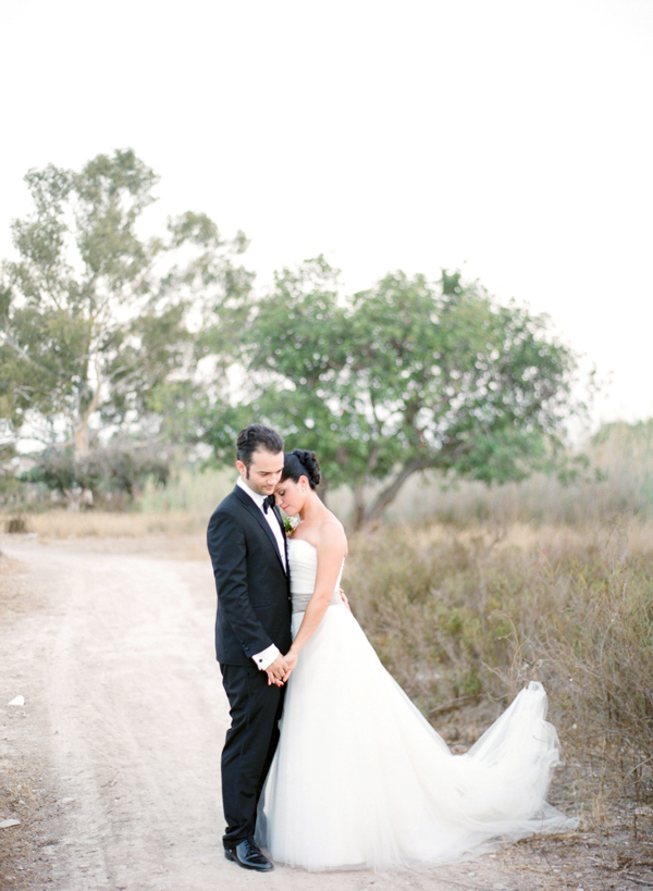 coral-and-yellow-beach-wedding