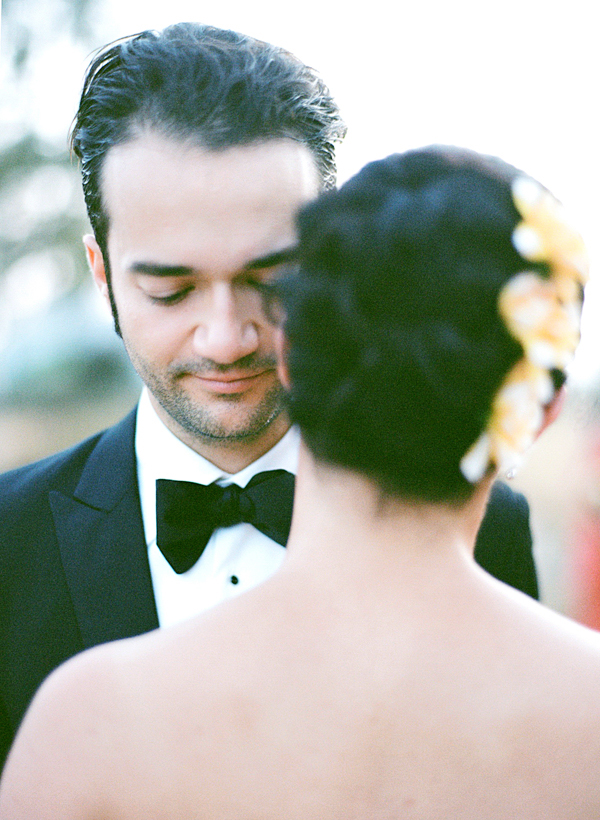 coral-and-yellow-beach-wedding