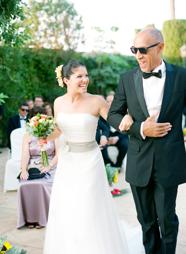 coral-and-yellow-beach-wedding