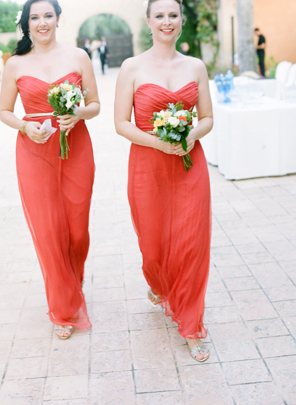 coral-and-yellow-beach-wedding