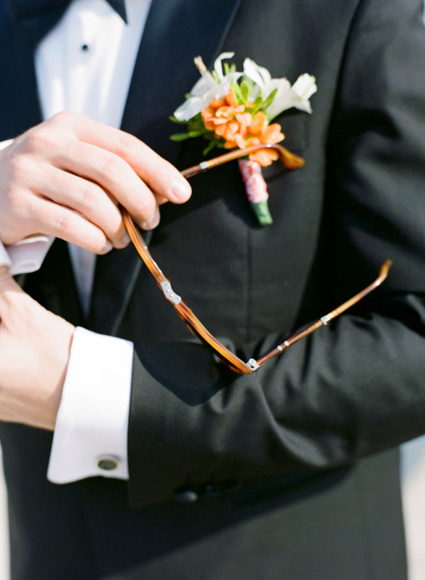 coral-and-yellow-beach-wedding