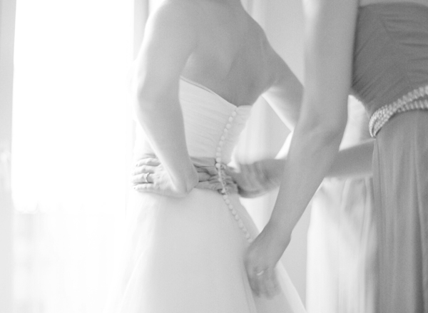 coral-and-yellow-beach-wedding