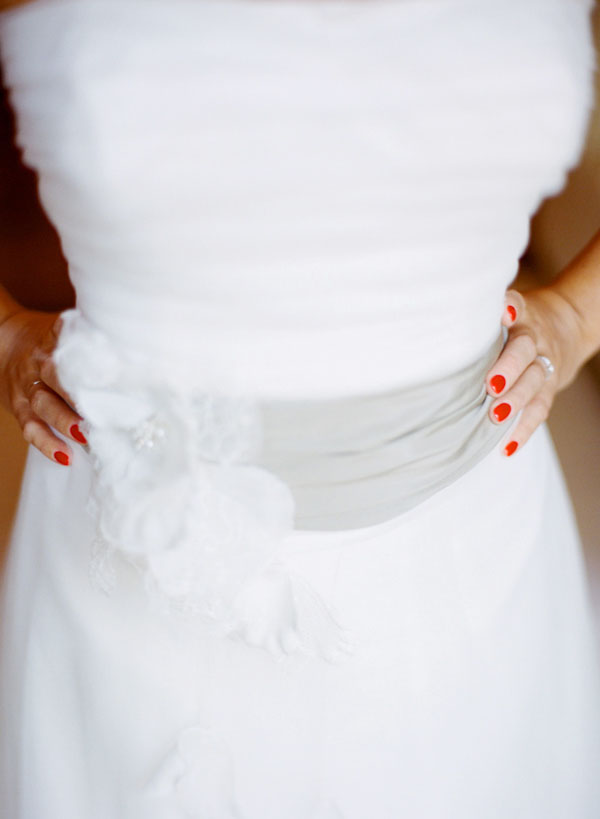 coral-and-yellow-beach-wedding