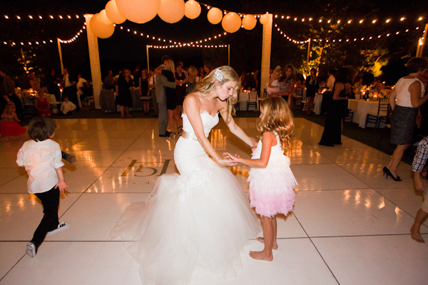 graceful-garden-wedding-at-shady