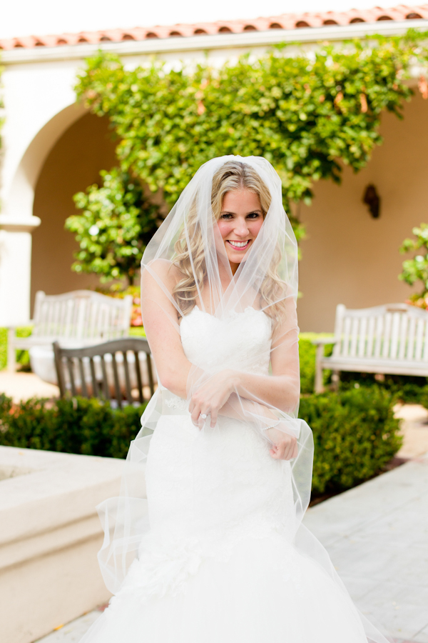 graceful-garden-wedding-at-shady