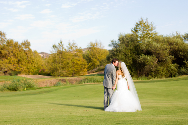 graceful-garden-wedding-at-shady
