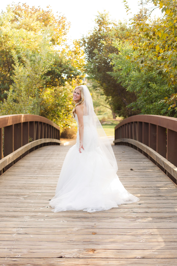 graceful-garden-wedding-at-shady