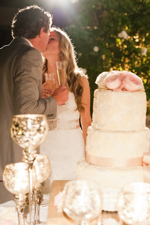 graceful-garden-wedding-at-shady