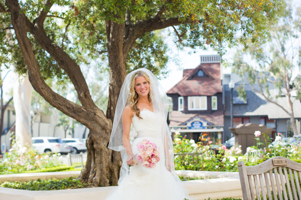 graceful-garden-wedding-at-shady