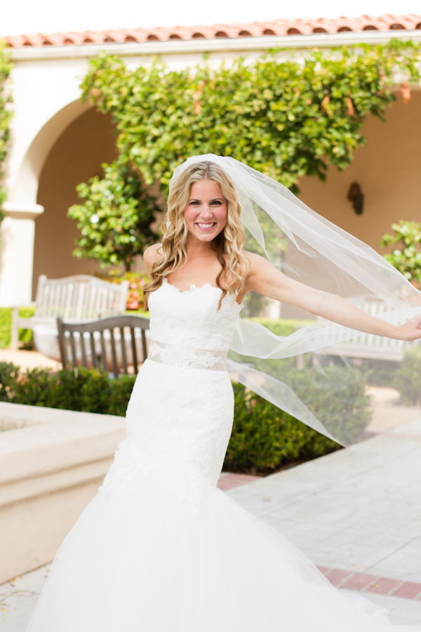 graceful-garden-wedding-at-shady