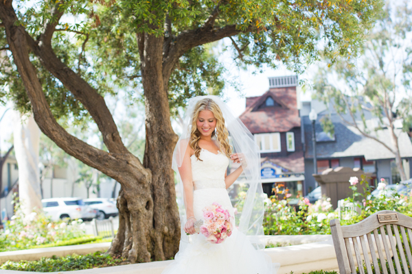 graceful-garden-wedding-at-shady