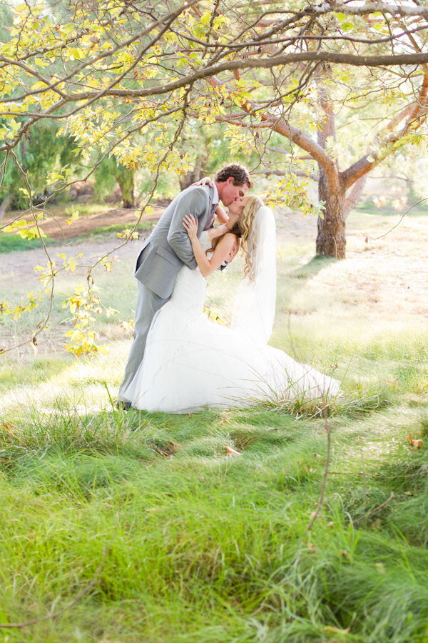 graceful-garden-wedding-at-shady