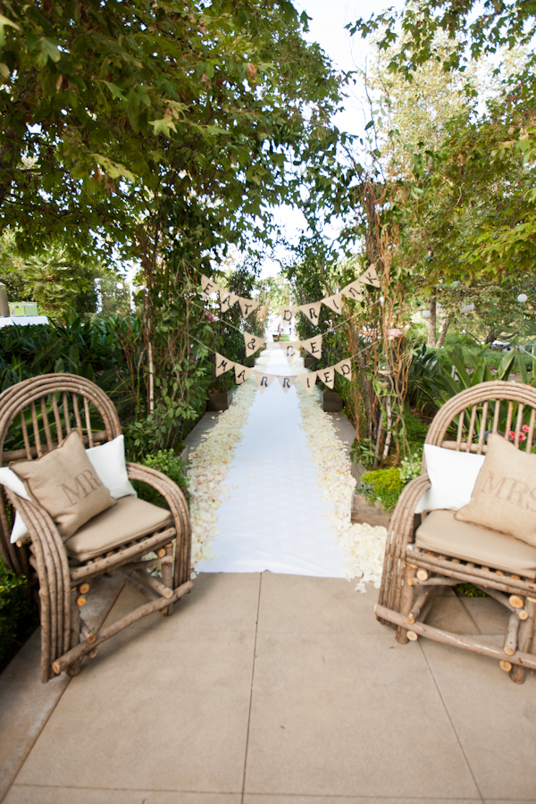 graceful-garden-wedding-at-shady
