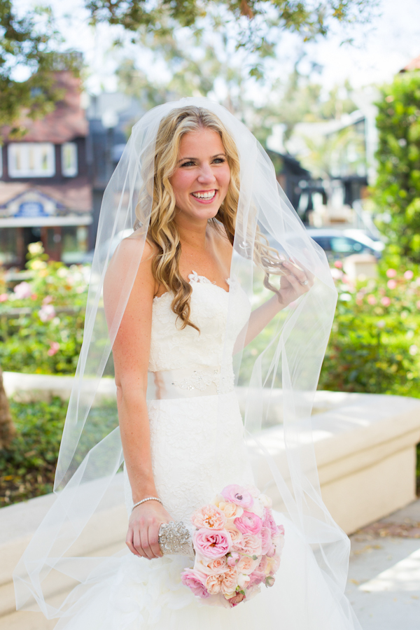 graceful-garden-wedding-at-shady