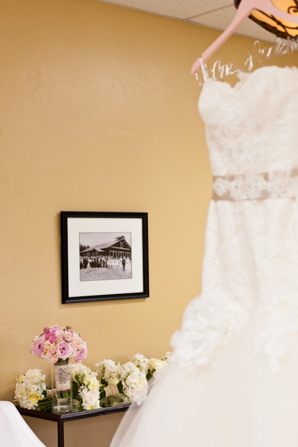 graceful-garden-wedding-at-shady