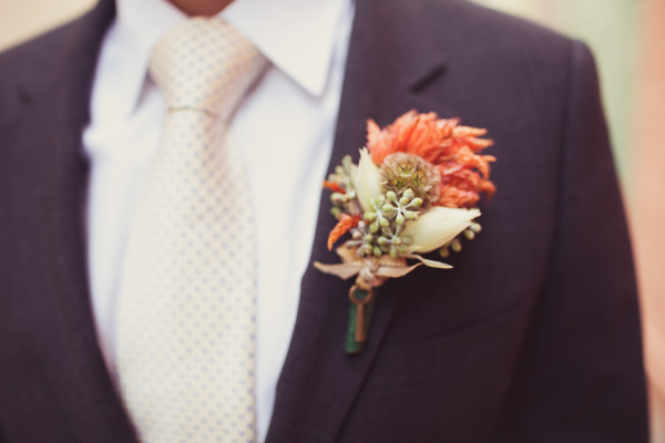 industrial-wedding-with-pink-and-peach