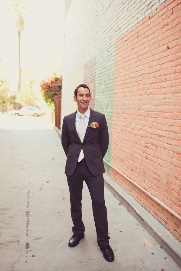 industrial-wedding-with-pink-and-peach