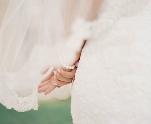 no-fuss-semi-traditional-wedding