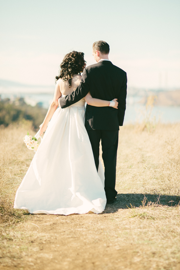 peach-wedding-at-the-old-homestead