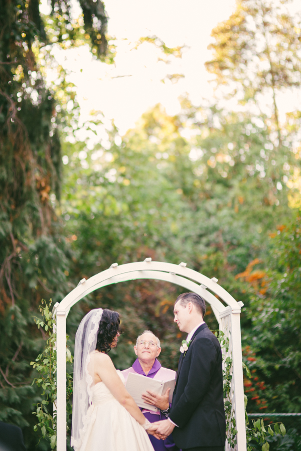 peach-wedding-at-the-old-homestead